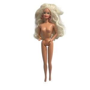 VINTAGE 1991 BARBIE HAPPY HOLIDAYS CHRISTMAS EDITION 11” MATTEL